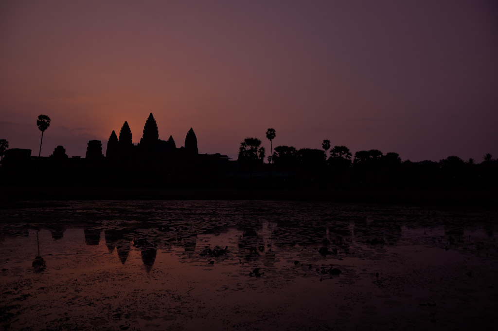 Sunrise in Angkor Wat-1.jpg
