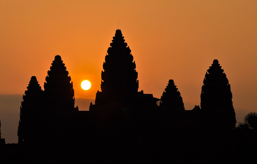 Sunrise sketch  in Angkor Wat-1.jpg